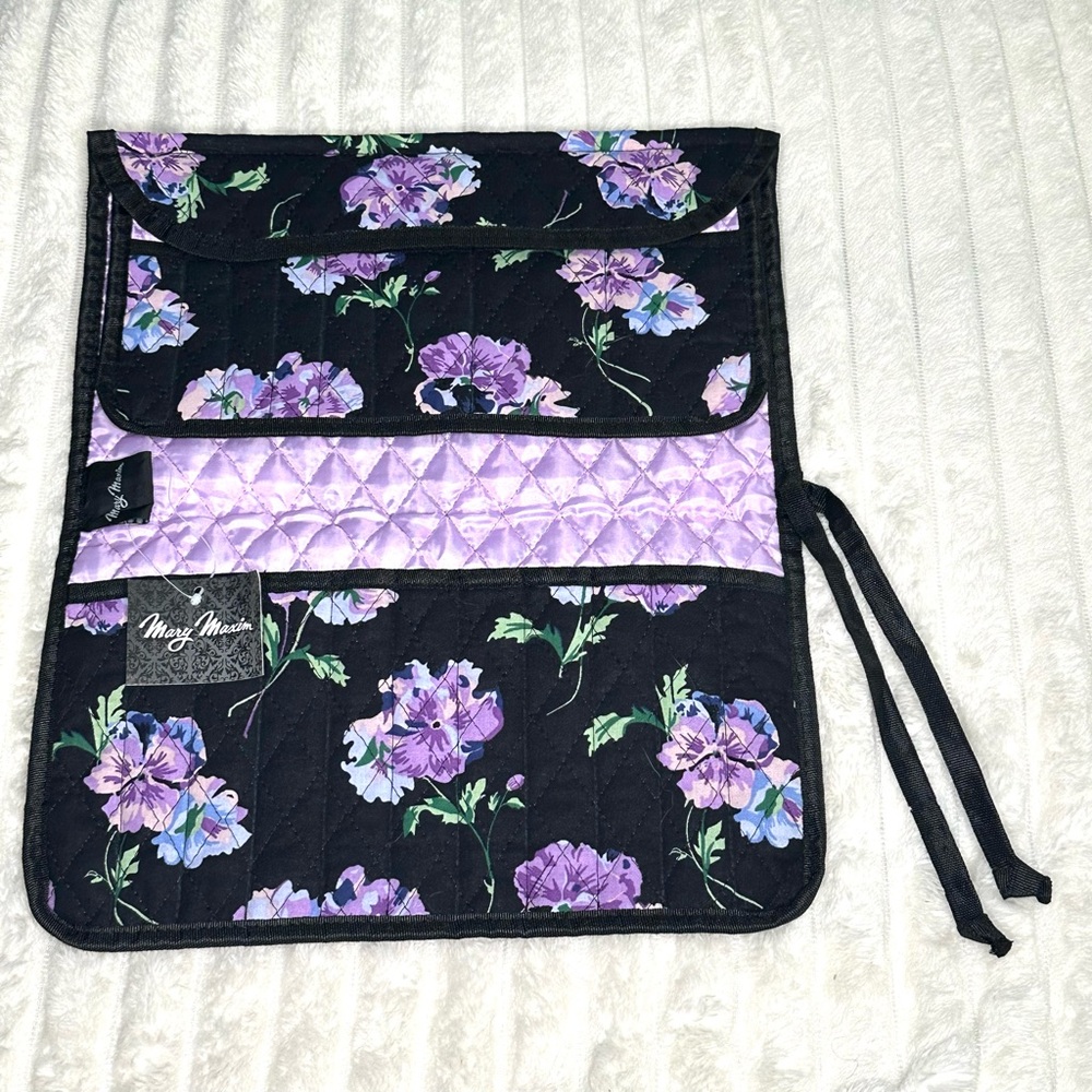 NWT Makeup Roll-up Mary Maxim Quilted Floral Organizer Case